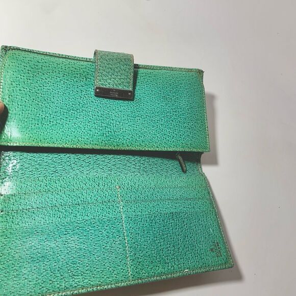 Gucci Tan and Green Continental Wallet - Picture 9 of 16
